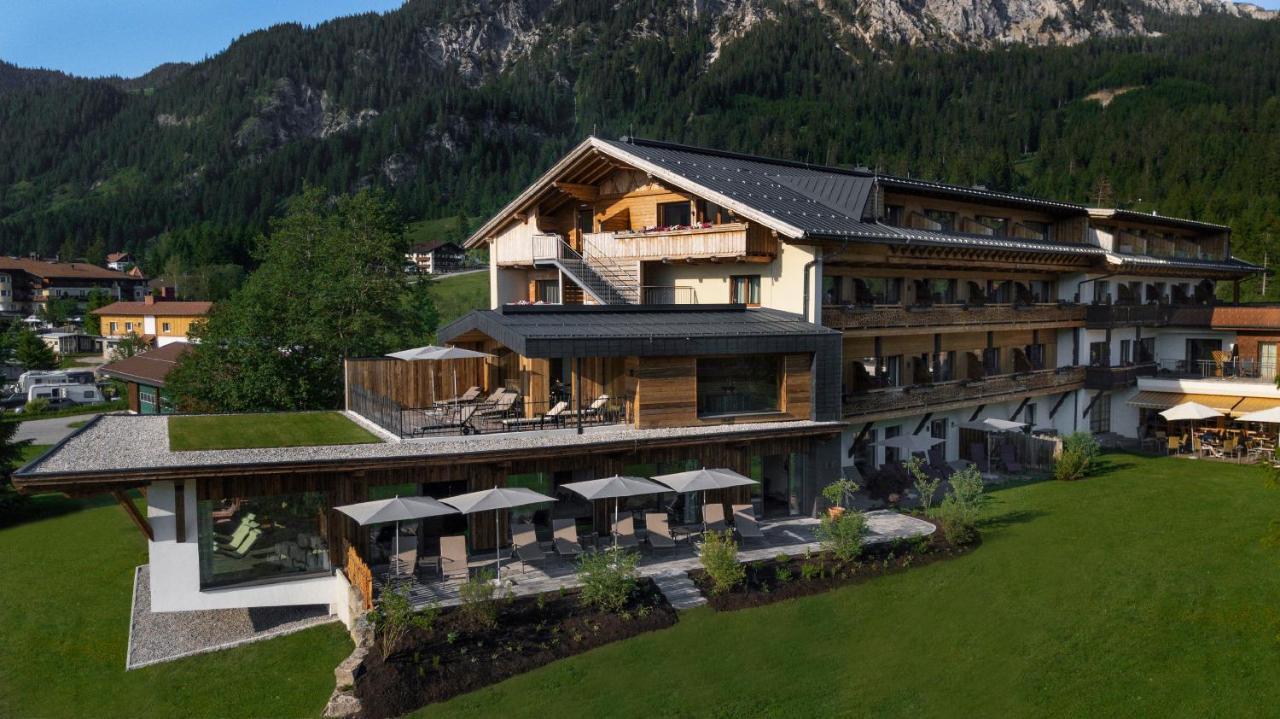 Almhotel Told Grän エクステリア 写真
